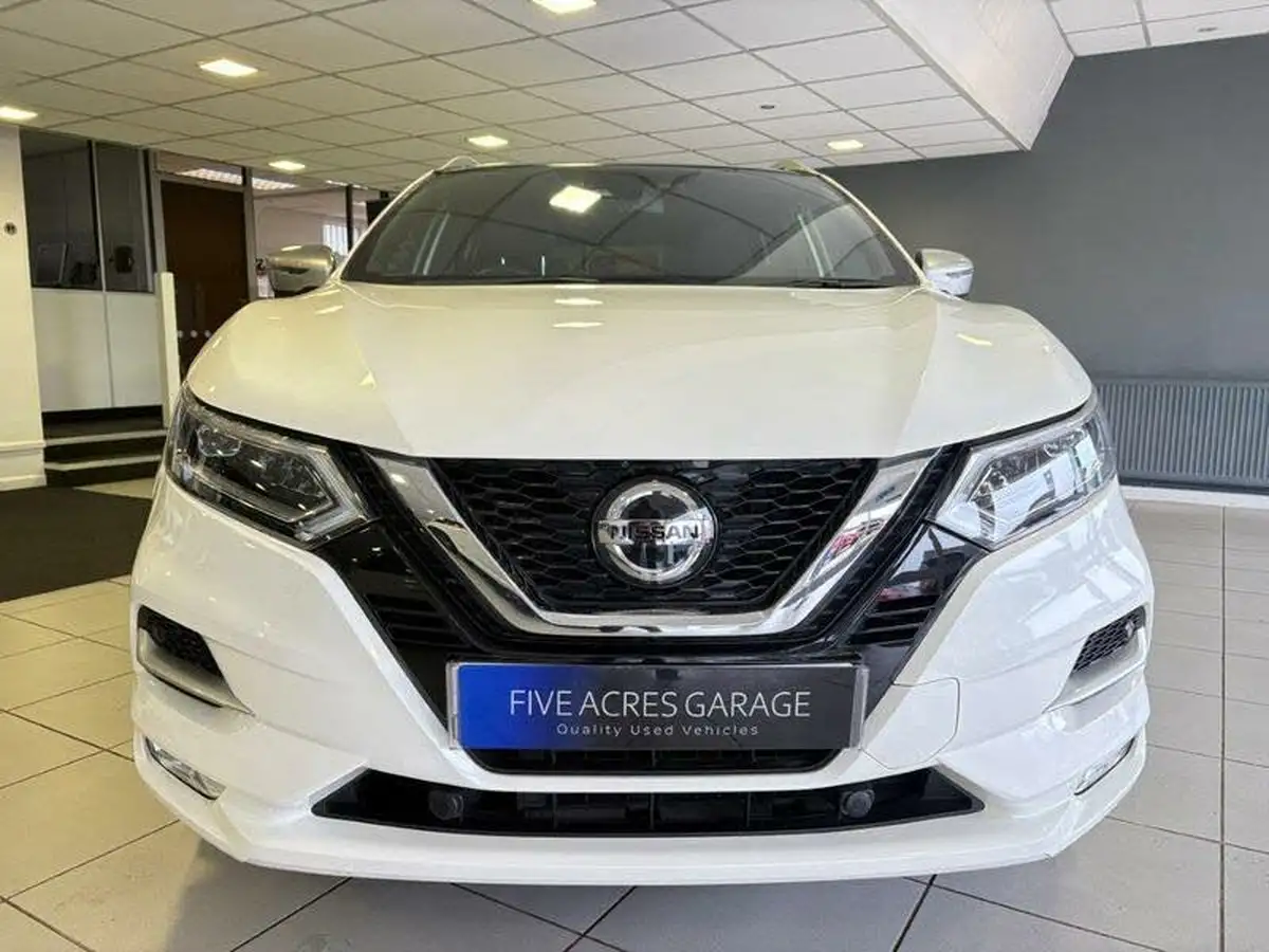 2020-nissan-qashqai-13-dig-t-tekna-160ps-19in-alloys-dct-big-9