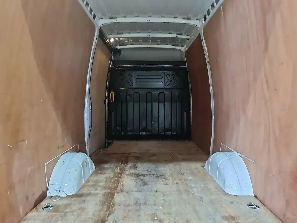 2023-iveco-daily-s-class-23td-35s14v-business-3520mm-h2-136pseu6dt-big-16