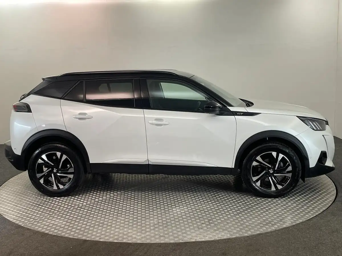 2022-peugeot-2008-suv-12-puretech-gt-big-2