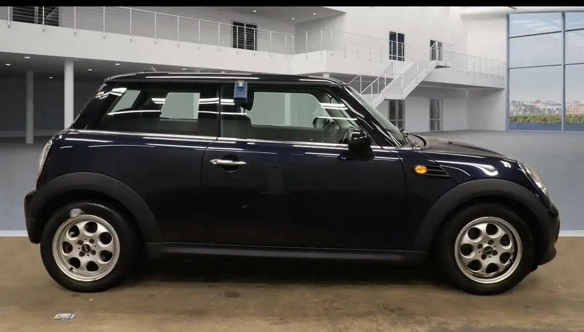 2012-mini-cooper-16td-cooper-d-112bhp-hatchback-3d-big-3