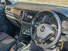 2020-volkswagen-t-roc-10-tsi-se-115ps-small-2