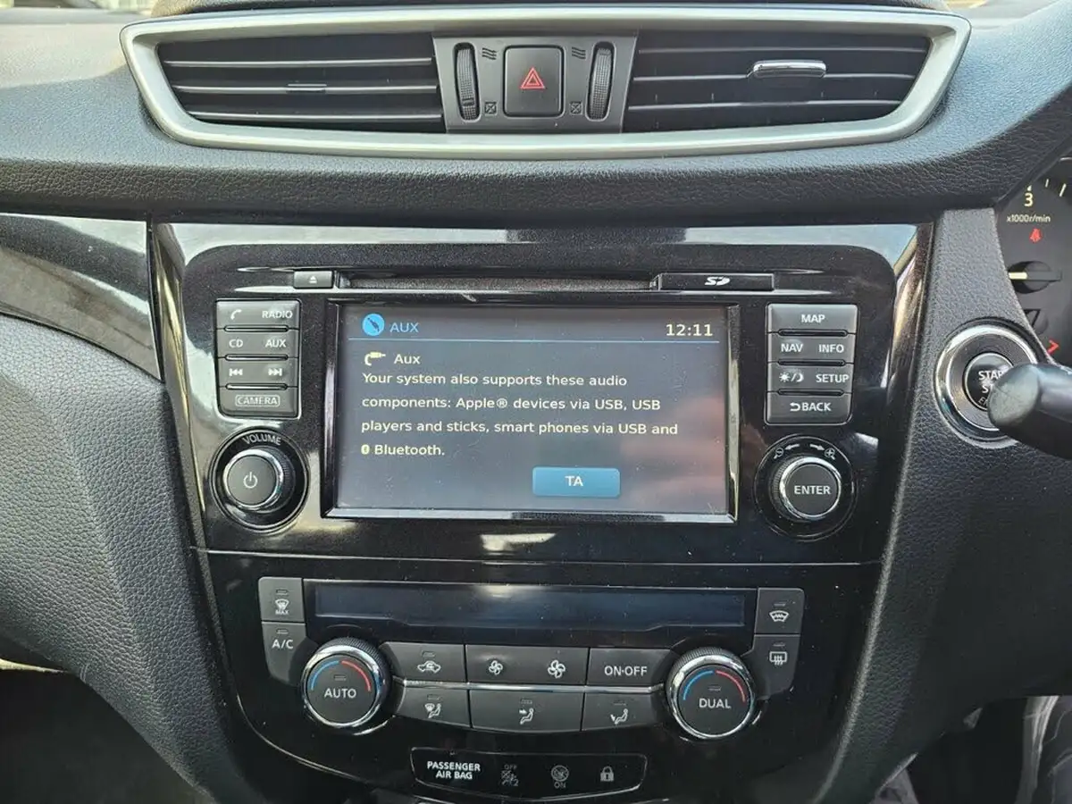 2014-nissan-qashqai-16dci-tekna-xtronic-cvt-big-21