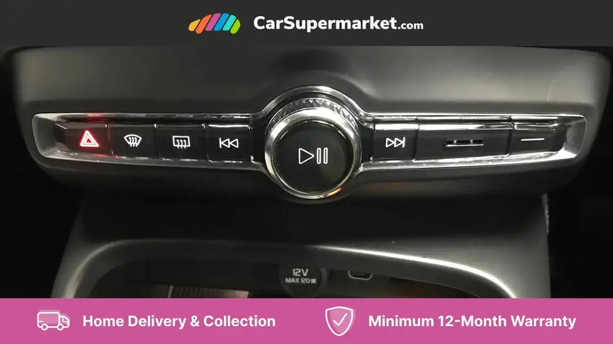2022-volvo-xc40-20-b4-plus-awd-big-48
