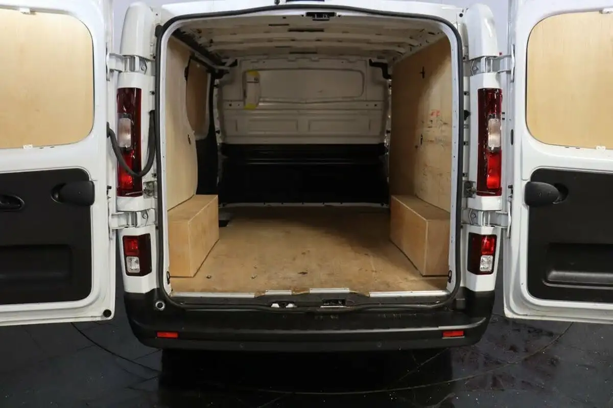 2023-nissan-primastar-20dci-acenta-30-l1h1-110pseu6d-panel-big-15