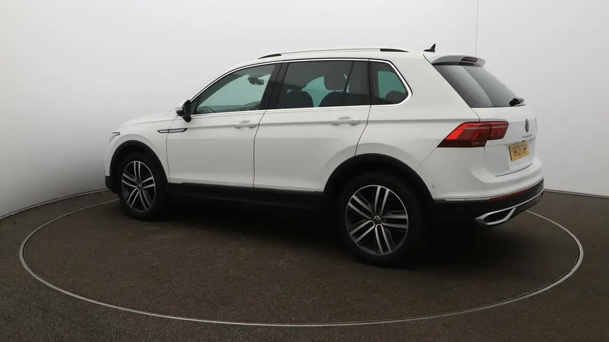 2021-volkswagen-tiguan-15-tsi-elegance-big-29