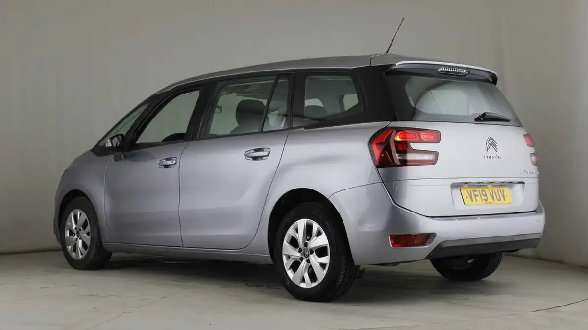 2019-citroen-grand-c4-spacetourer-12-puretech-touch-edition-big-4