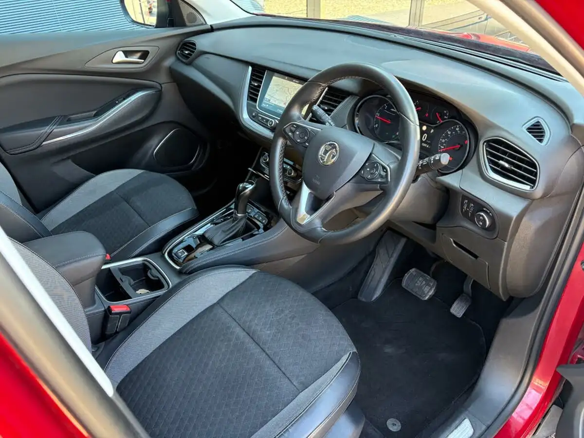 2018-vauxhall-grandland-x-16cdti-sport-nav-122ps-auto-big-13