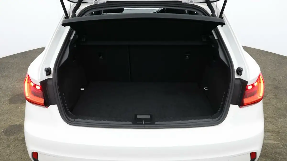 2022-audi-a1-10-25-tfsi-technik-big-16