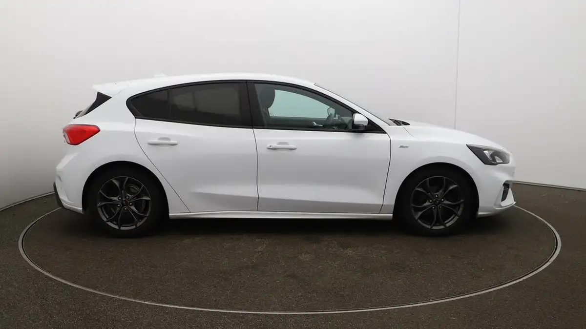 2019-ford-focus-10t-st-line-ss-hatchback-big-41