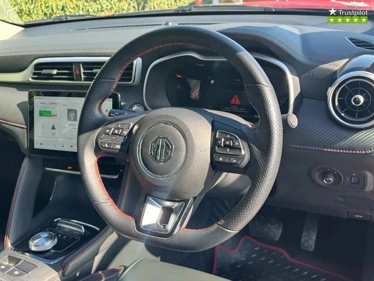2022-mg-zs-suv-e-trophy-ev-156ps-long-range-big-9