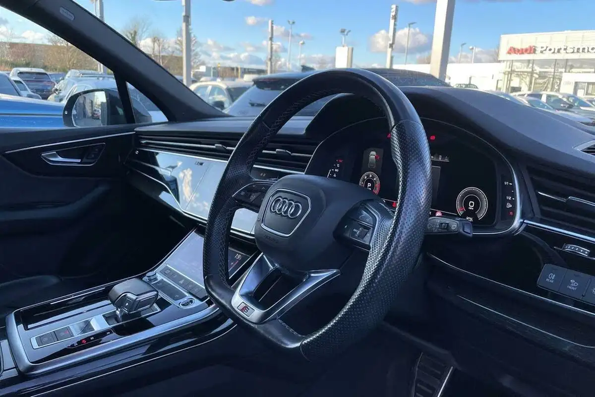 2020-audi-q7-30-50-tdi-black-edition-big-26