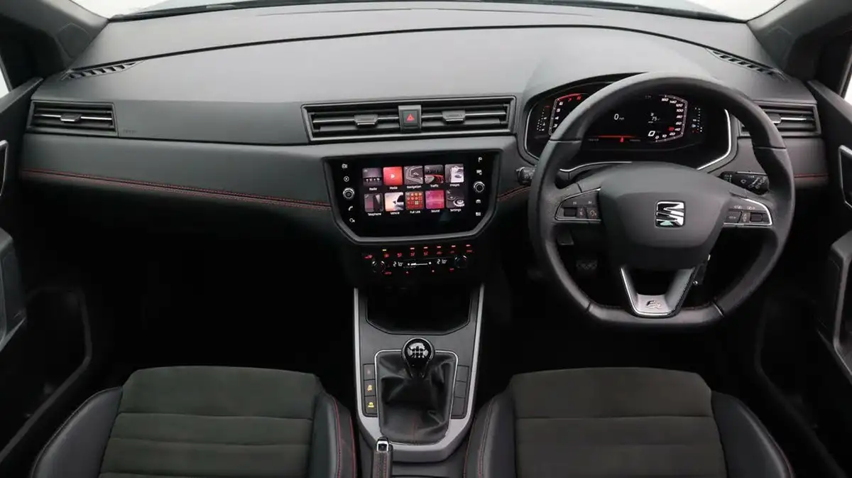 2019-seat-arona-15-tsi-evo-fr-sport-big-13
