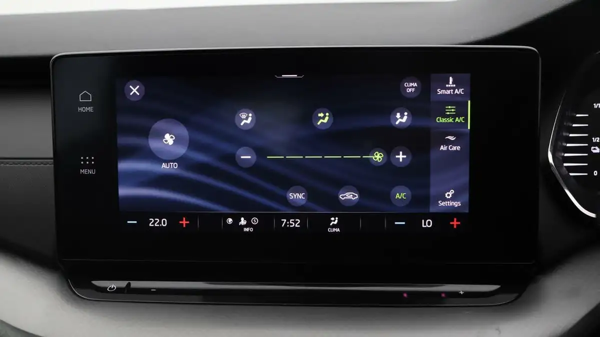 2021-skoda-octavia-14-tsi-se-technology-hatchback-big-11