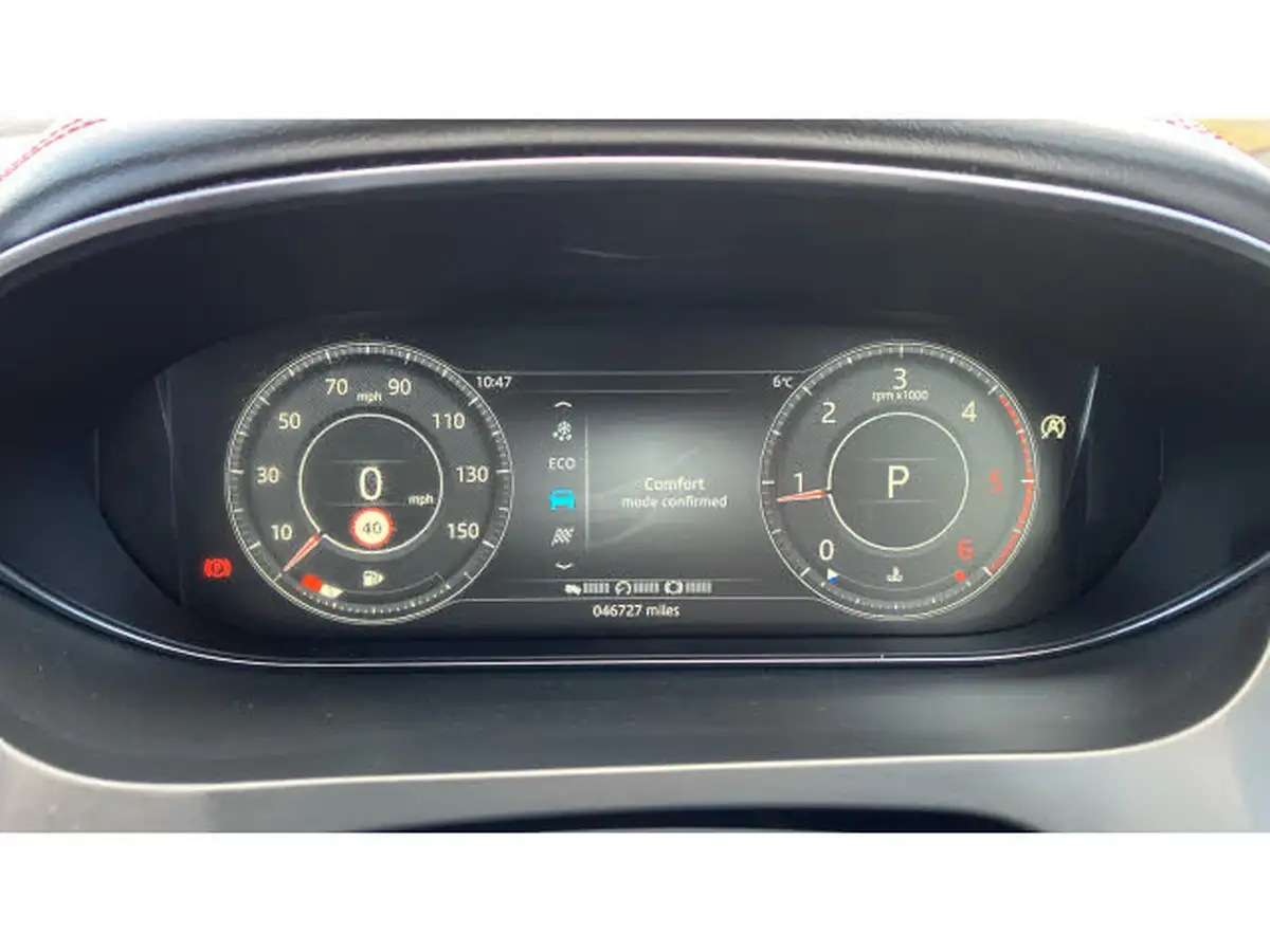 2019-jaguar-e-pace-20-i4d-chequered-flag-180ps-big-31