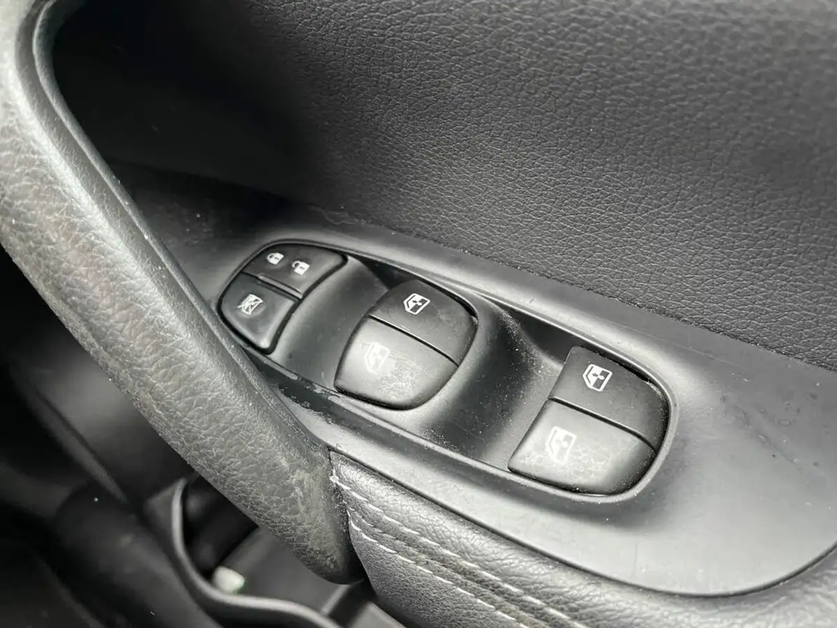 2019-nissan-qashqai-13-dig-t-n-connecta-140ps-big-16