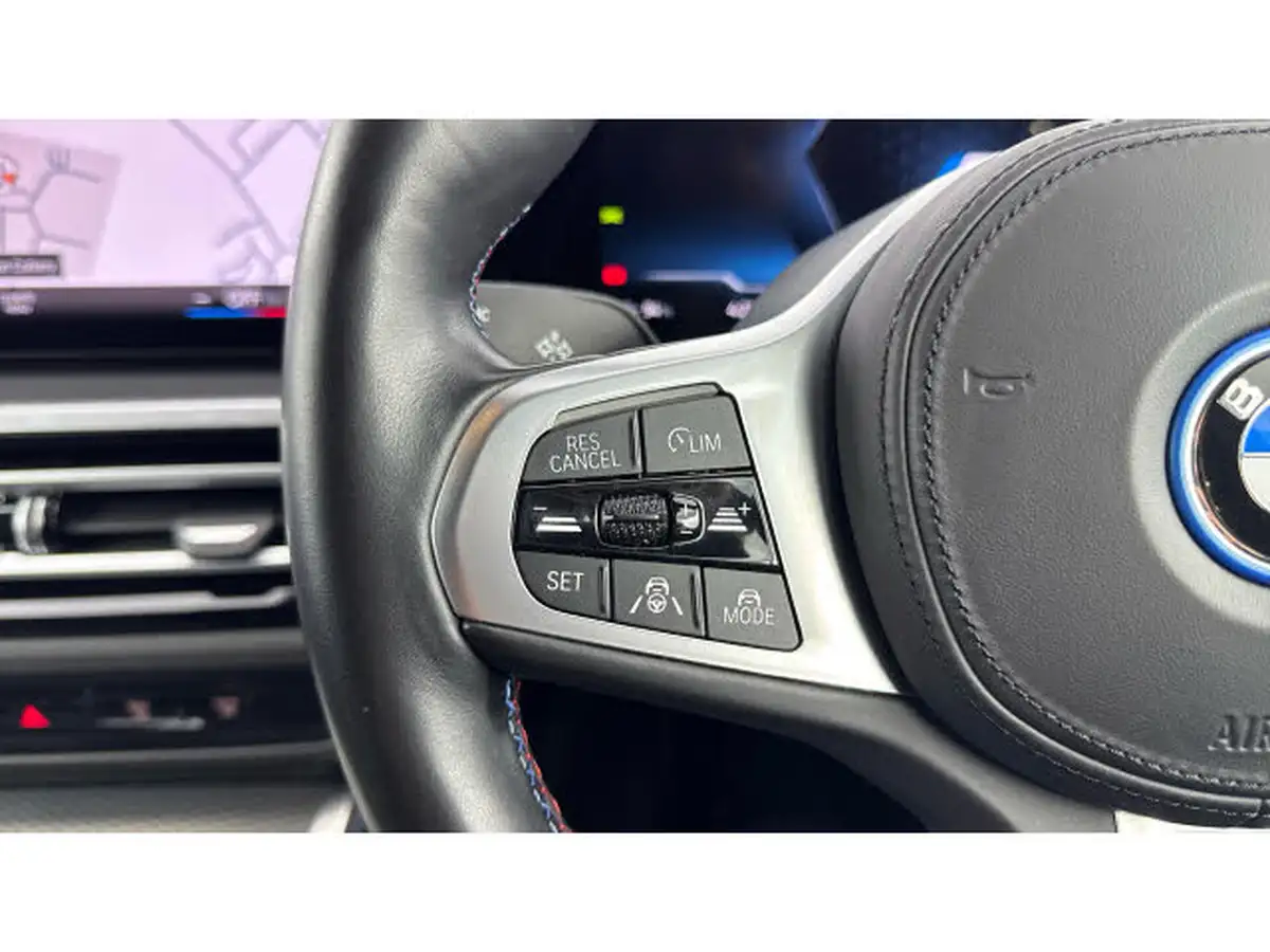 2022-bmw-i4-e-m50-big-30