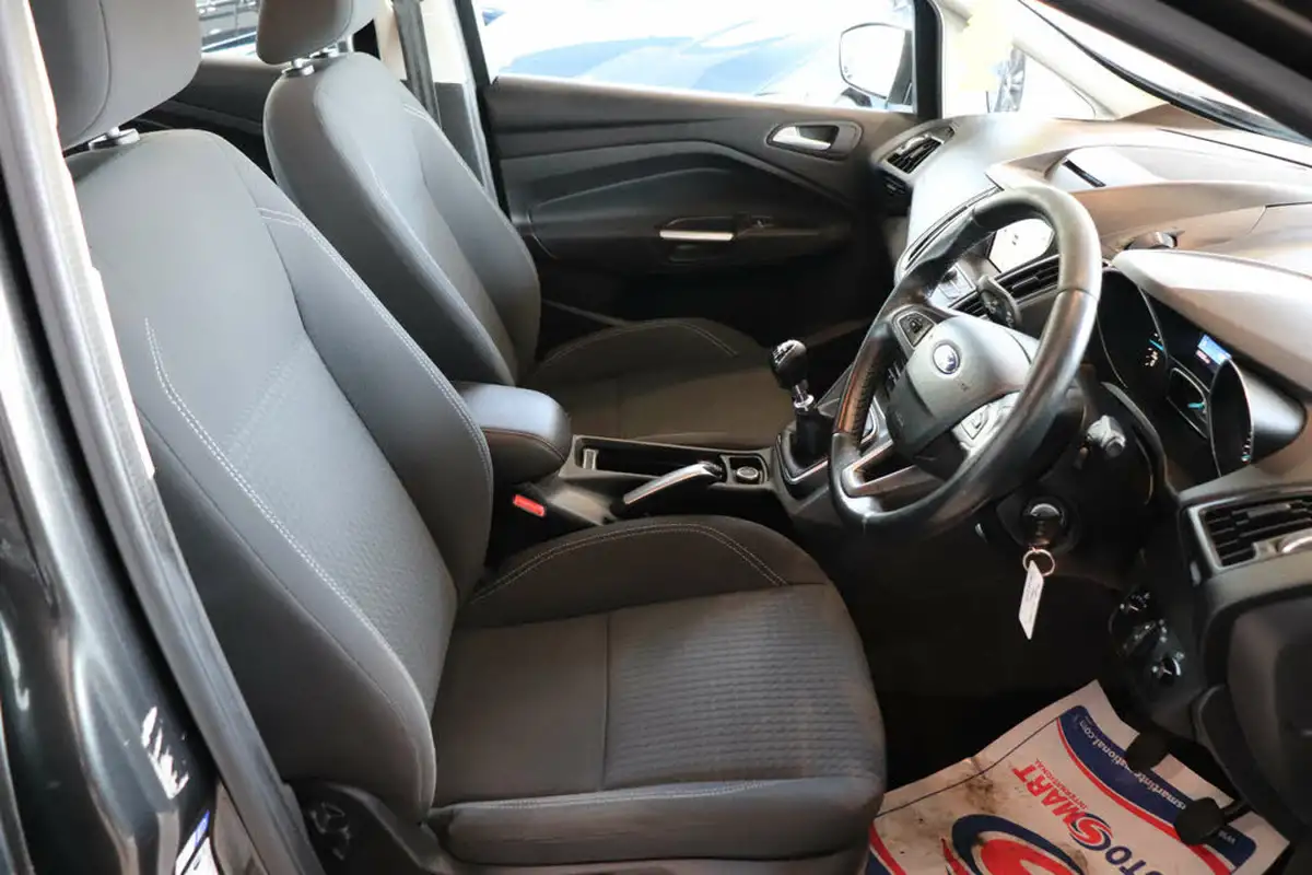 2017-ford-grand-c-max-15tdci-zetec-1498cc-big-15