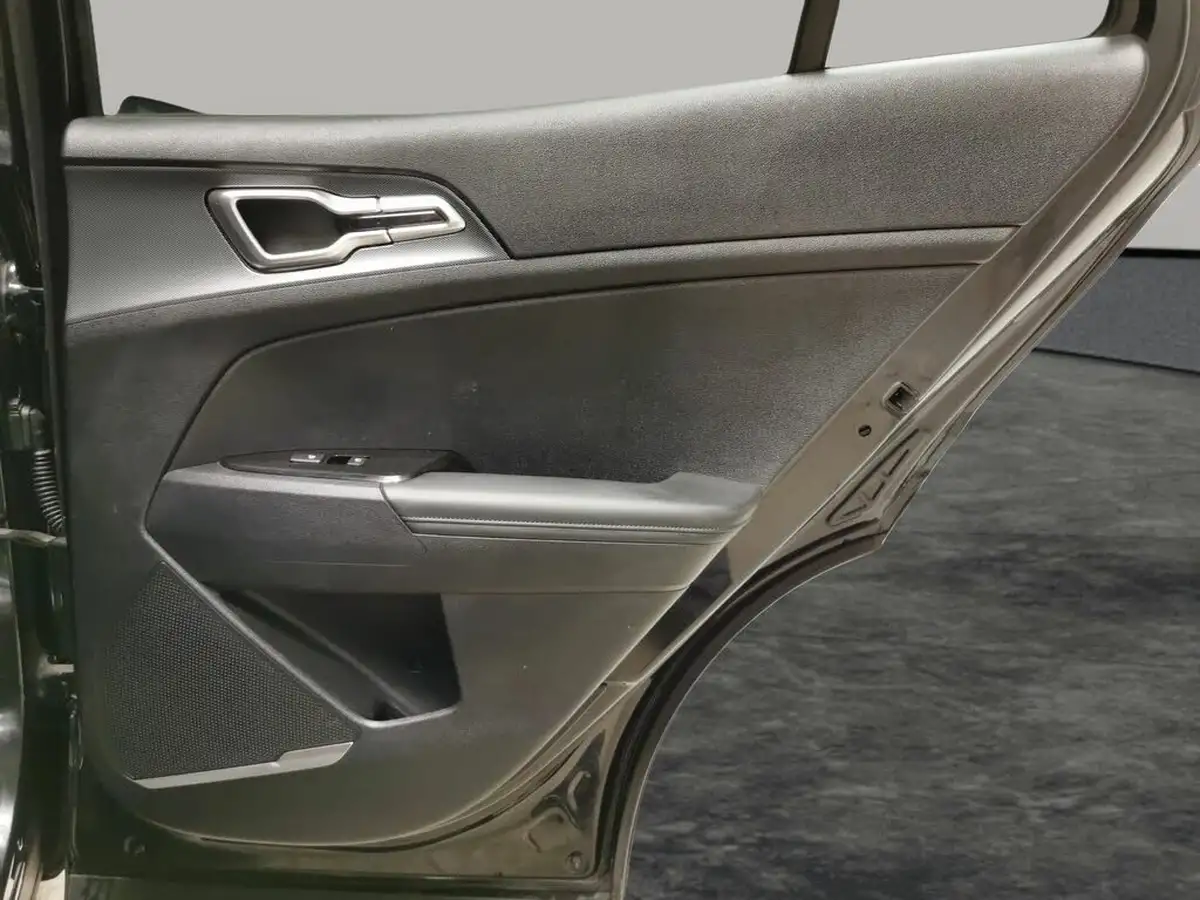 2022-kia-sportage-16-t-gdi-launch-edition-big-26