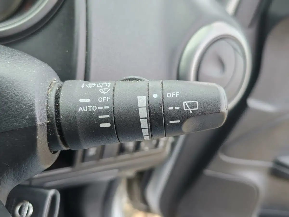 2008-nissan-note-16-tekna-auto-big-28