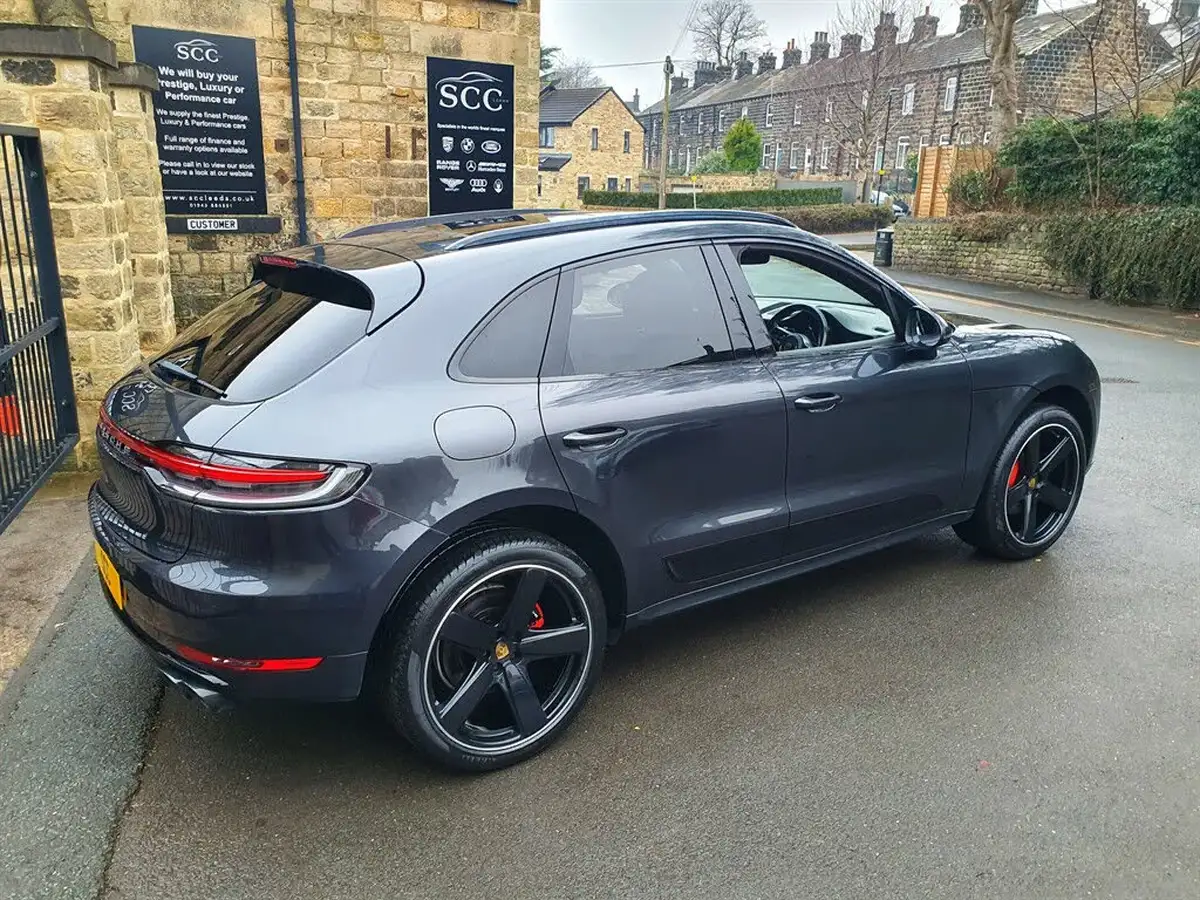 2019-porsche-macan-20-big-8
