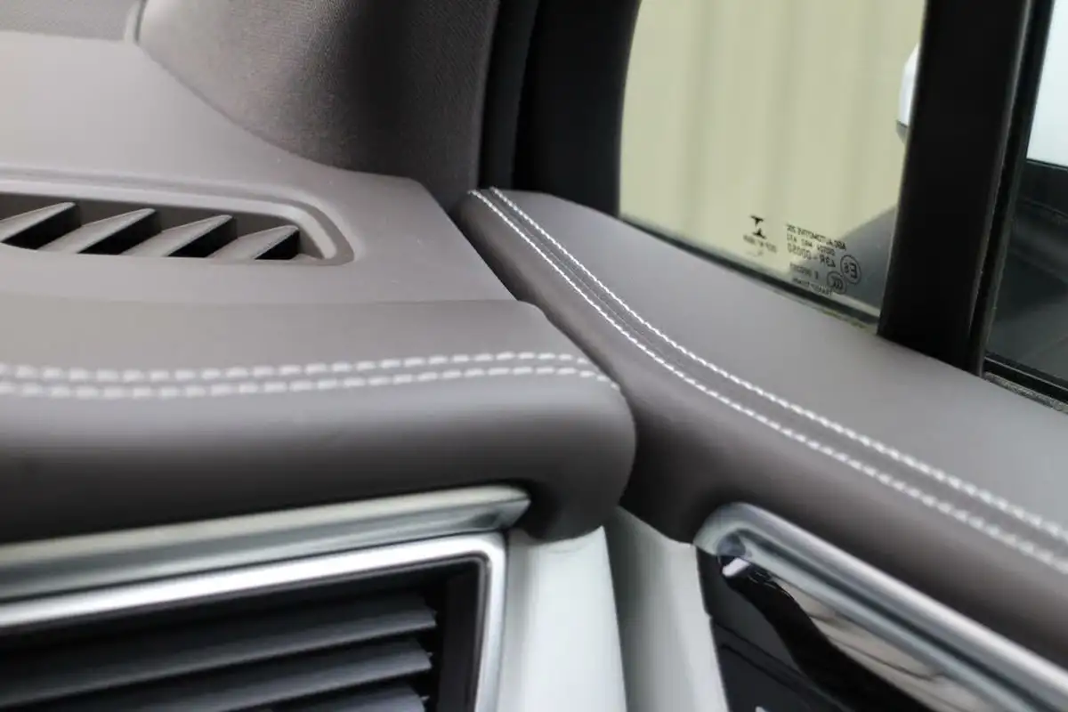 2016-porsche-macan-30td-s-big-62