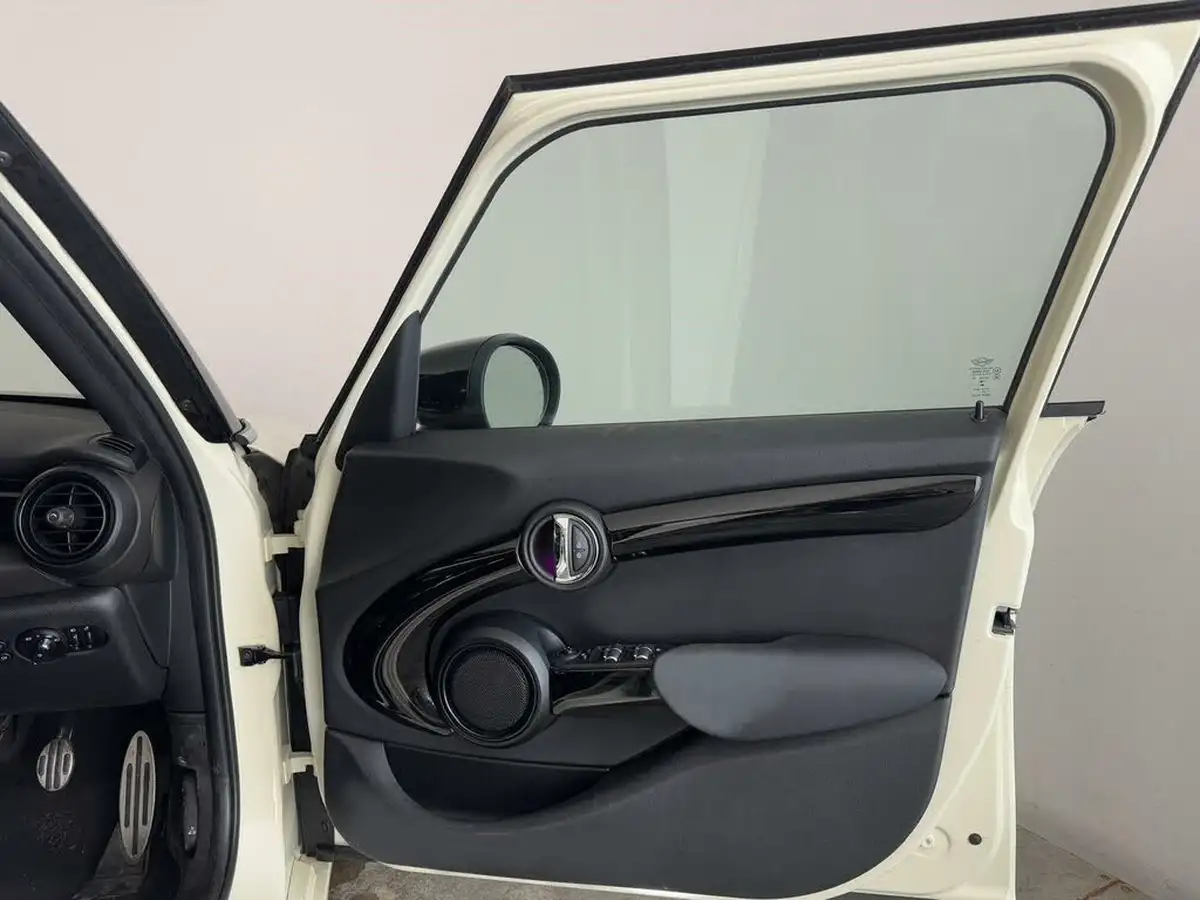2020-mini-cooper-15-cooper-sport-hatchback-5d-big-18