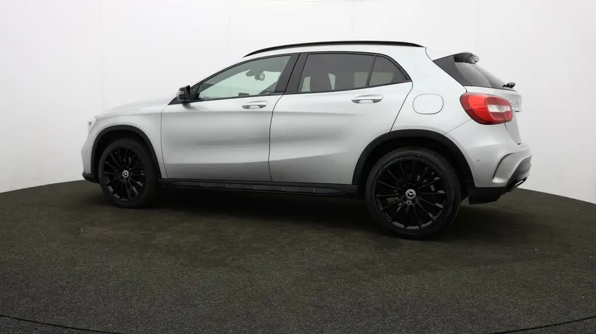 2018-mercedes-benz-gla-class-21d-gla-220d-amg-line-177ps-executivess-big-65