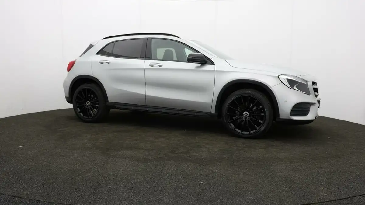 2018-mercedes-benz-gla-class-21d-gla-220d-amg-line-177ps-executivess-big-37