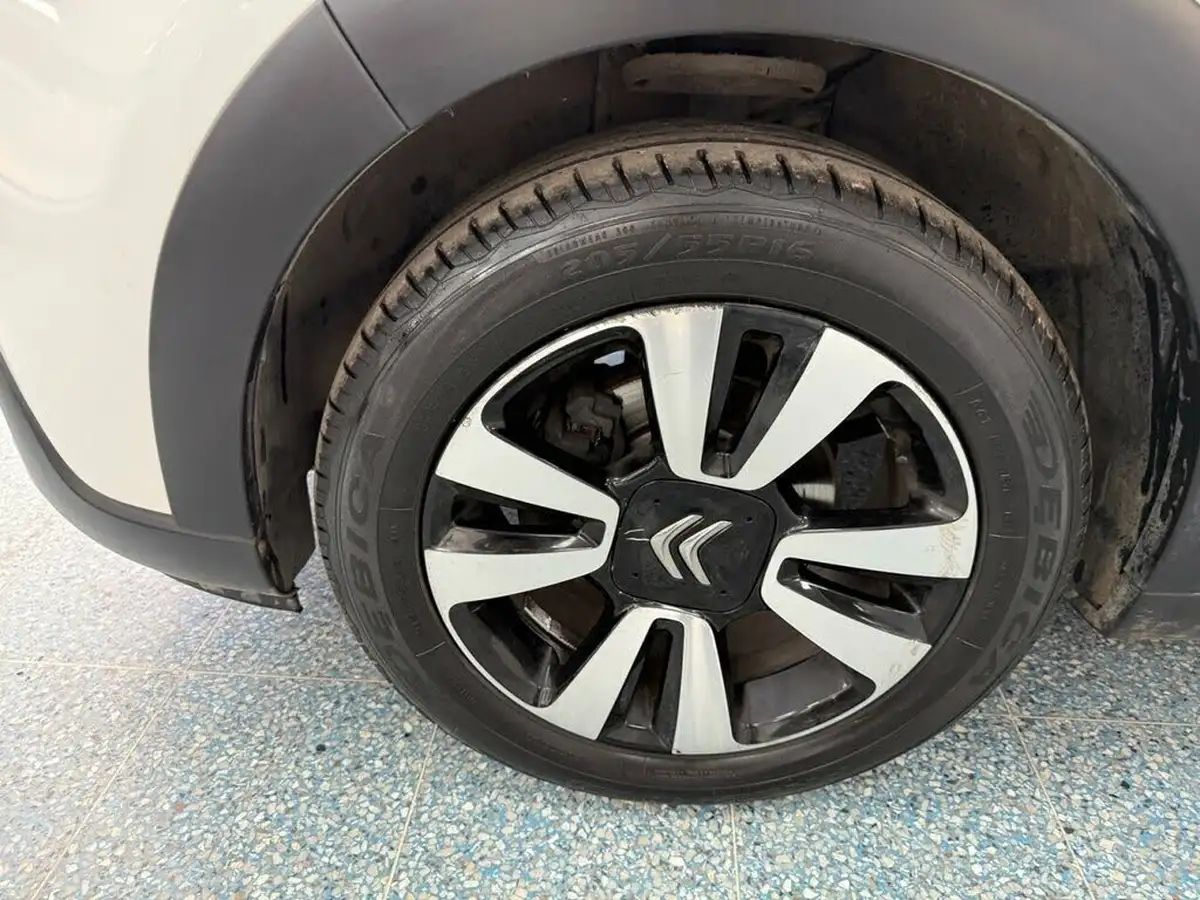 2018-citroen-c3-12-puretech-flair-110ps-ss-eat6-big-21