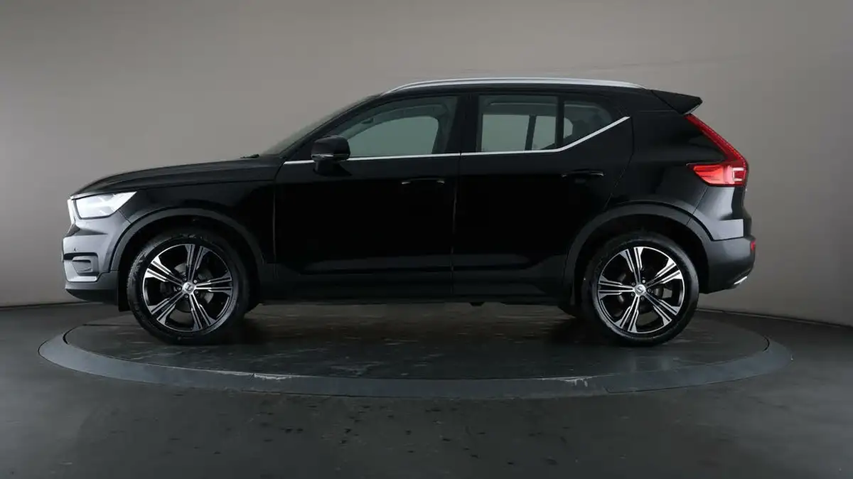 2020-volvo-xc40-20td-d3-inscription-pro-big-30
