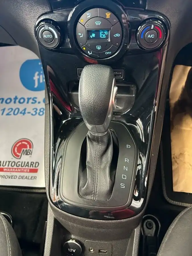 2016-ford-fiesta-10t-titanium-100ps-ecoboost-5d-powershift-big-12