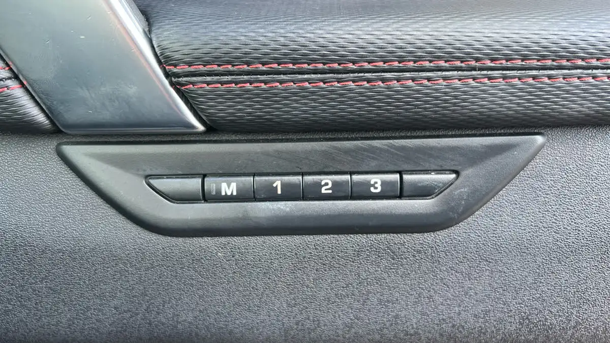 2021-land-rover-discovery-sport-20-p200-r-dynamic-s-plus-big-24