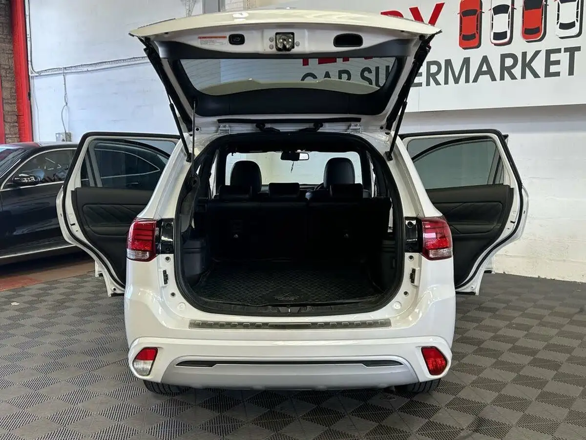 2019-mitsubishi-outlander-24-4h-phev-big-13