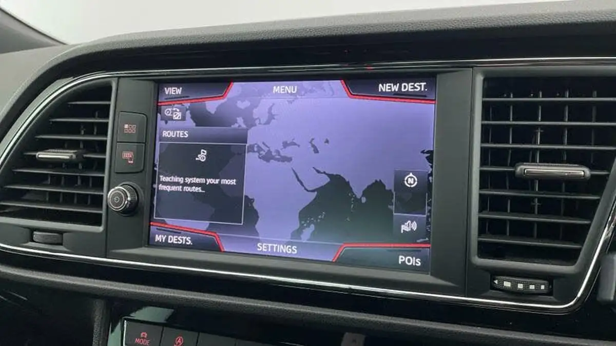 2020-seat-leon-15-tsi-evo-fr-black-edition-150ps-hatchback-dsg-big-14