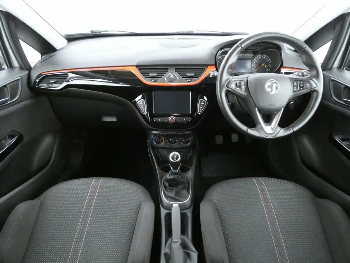 2019-vauxhall-corsa-14i-griffin-75ps-3d-big-15