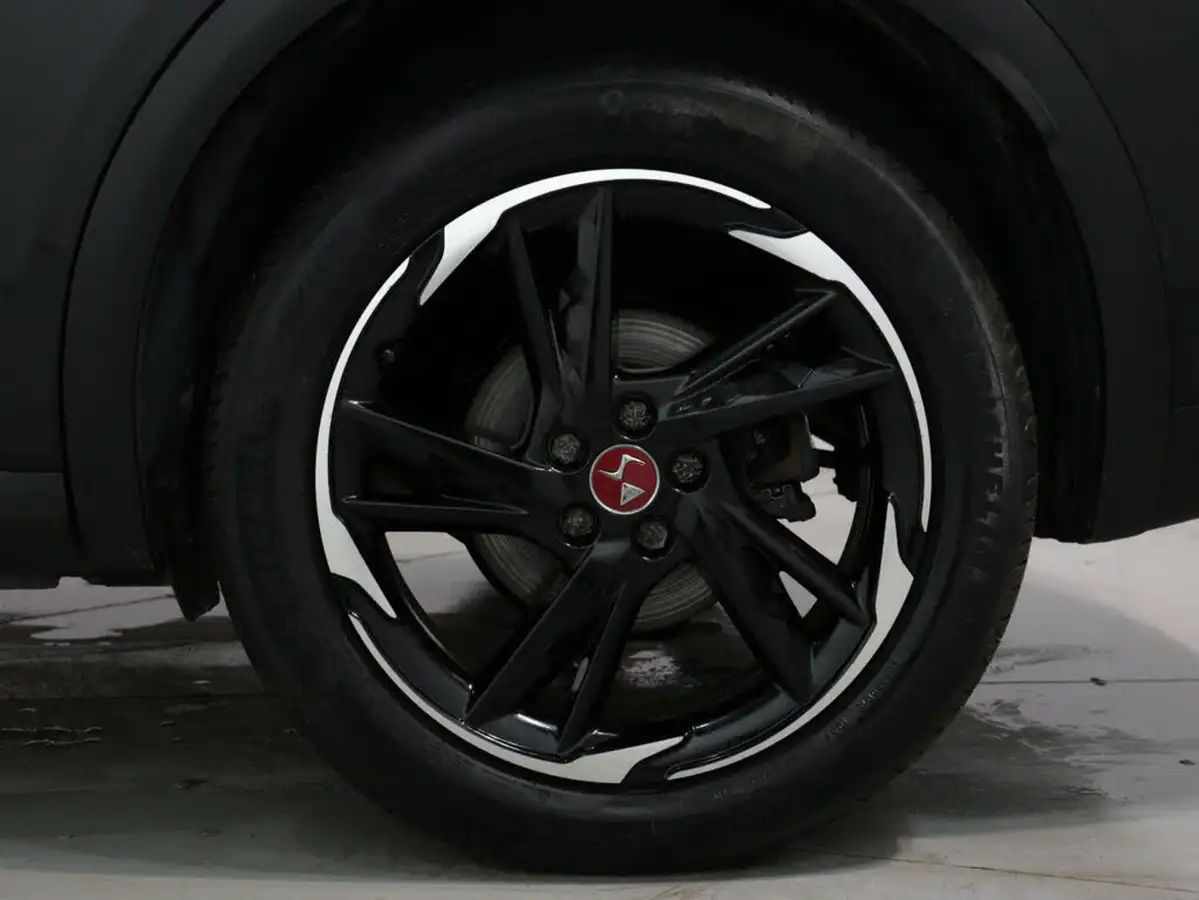2021-ds-ds-7-crossback-12-puretech-performance-line-eat8-big-11