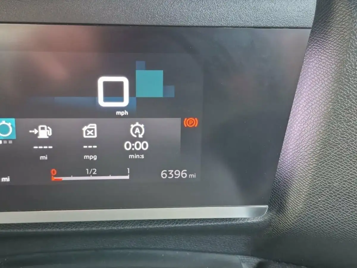 2021-citroen-c4-12-puretech-sense-plus-big-15
