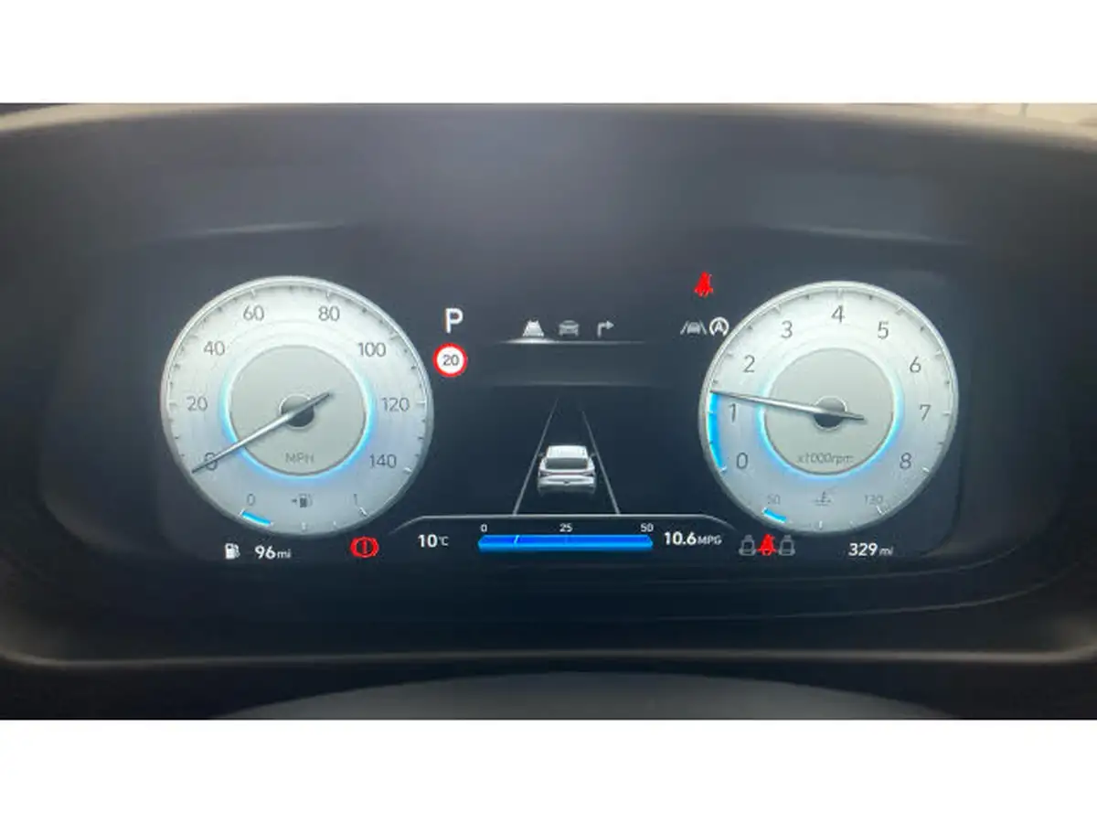 2025-hyundai-i20-10-t-gdi-ultimate-dct-big-17