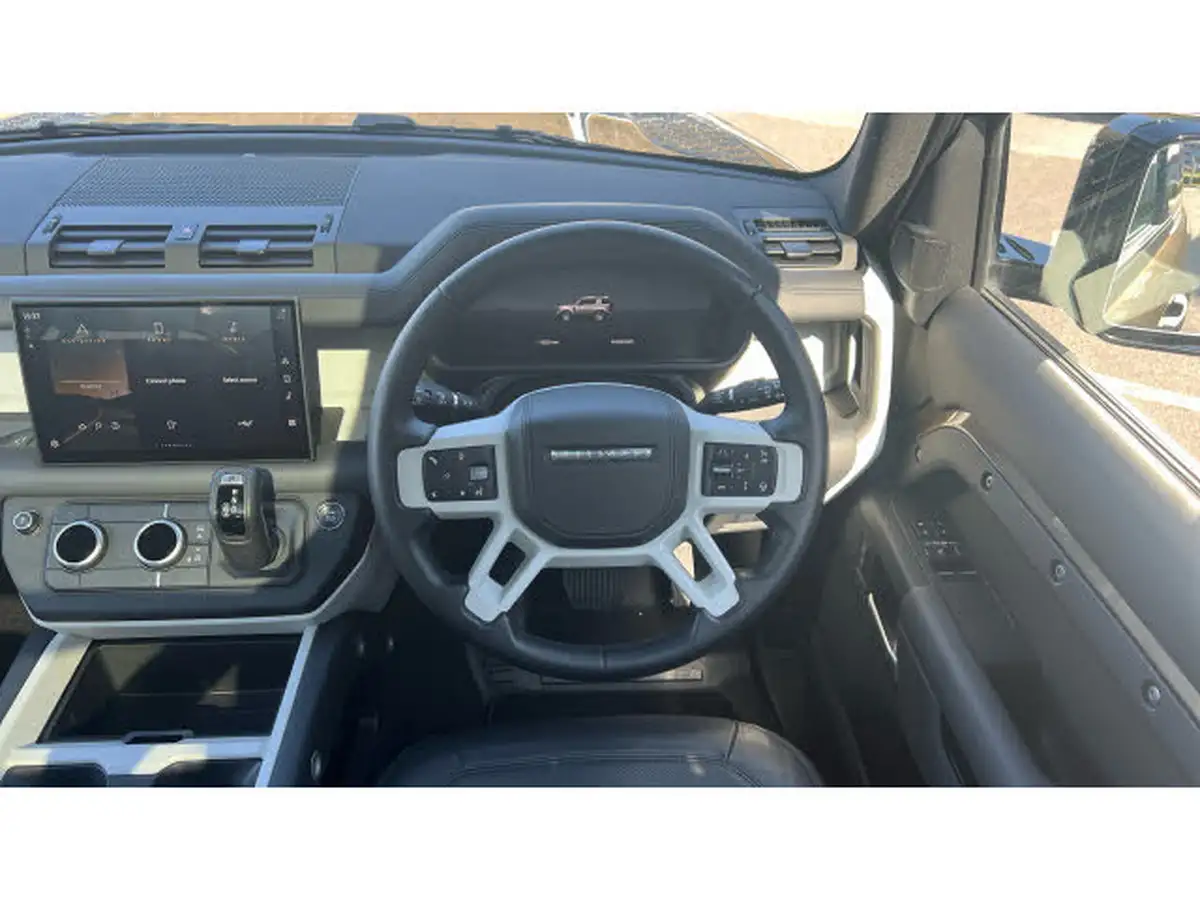 2024-land-rover-90-defender-30-d350-x-dynamic-hse-big-14