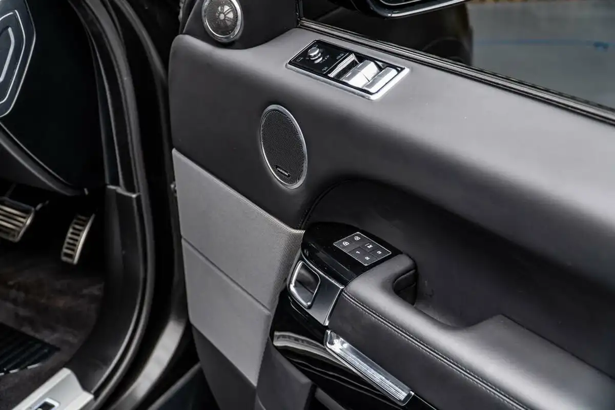 2021-land-rover-range-rover-sport-50-v8-p575-svr-big-31