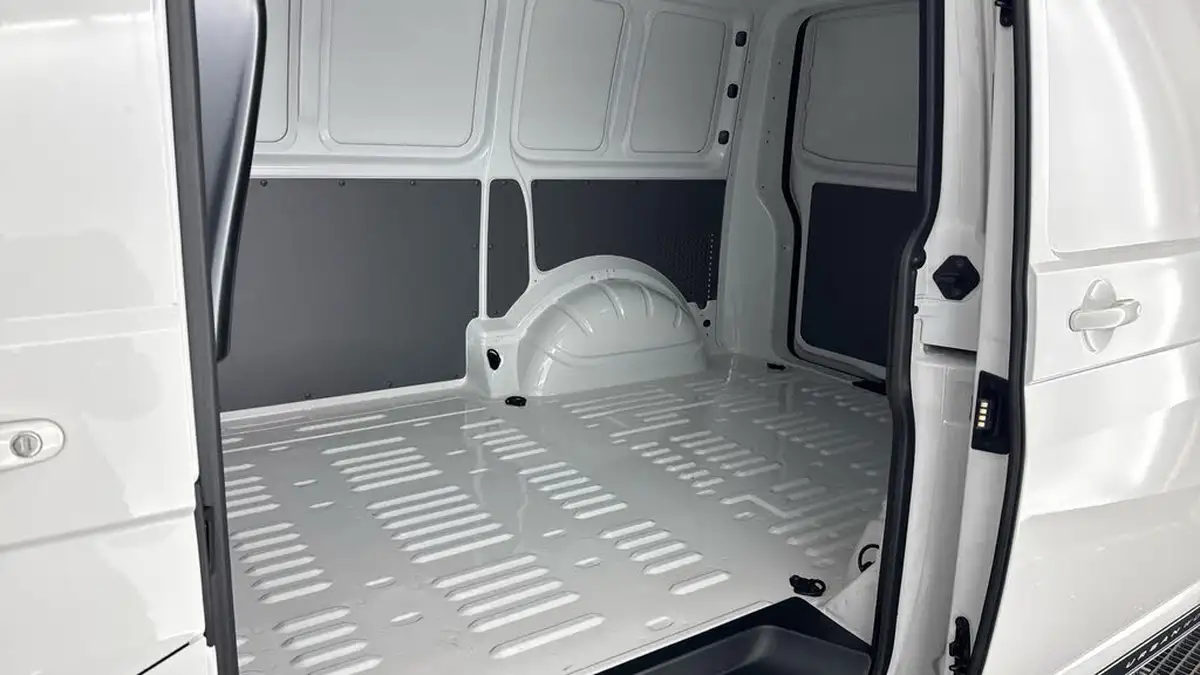 2024-volkswagen-transporter-big-13