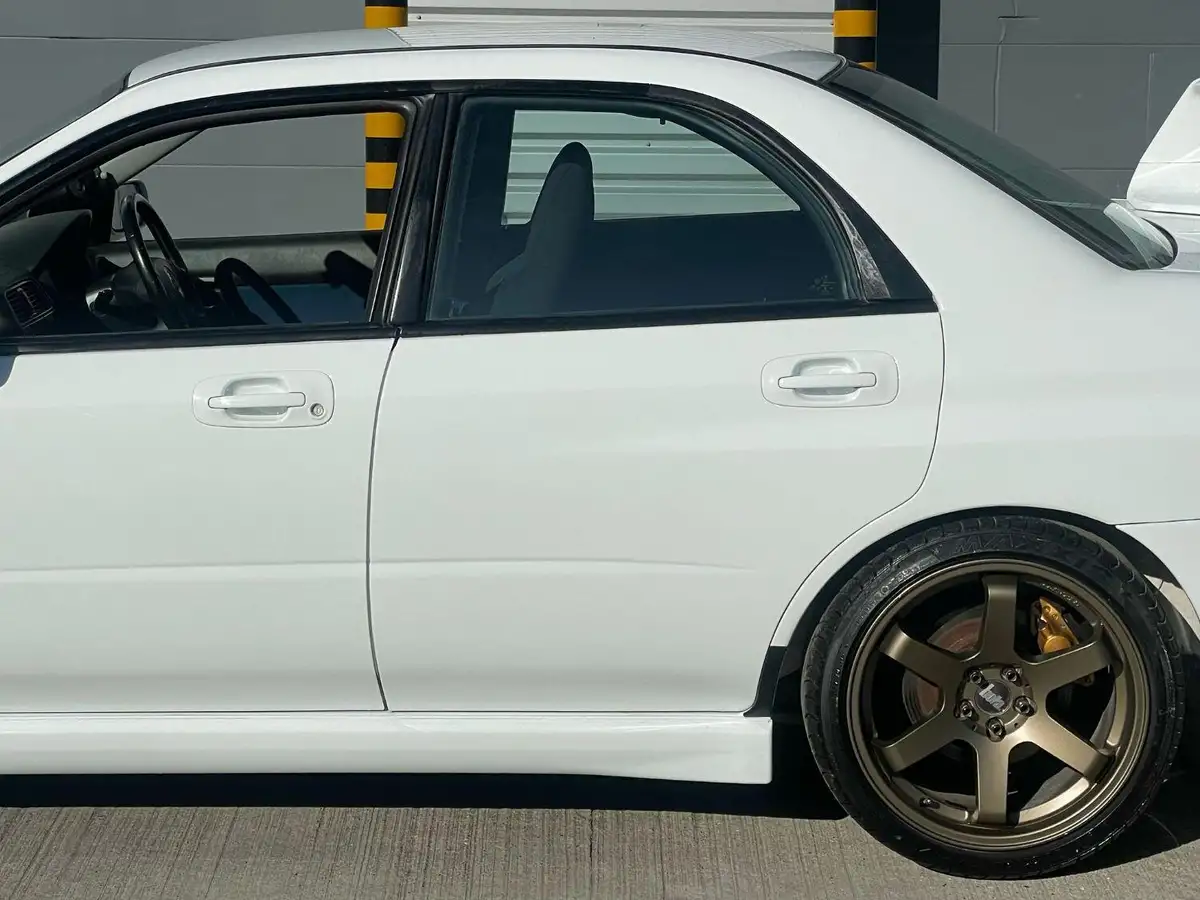 2002-subaru-impreza-20-wrx-uk300-ltd-edn-215bhp-big-51
