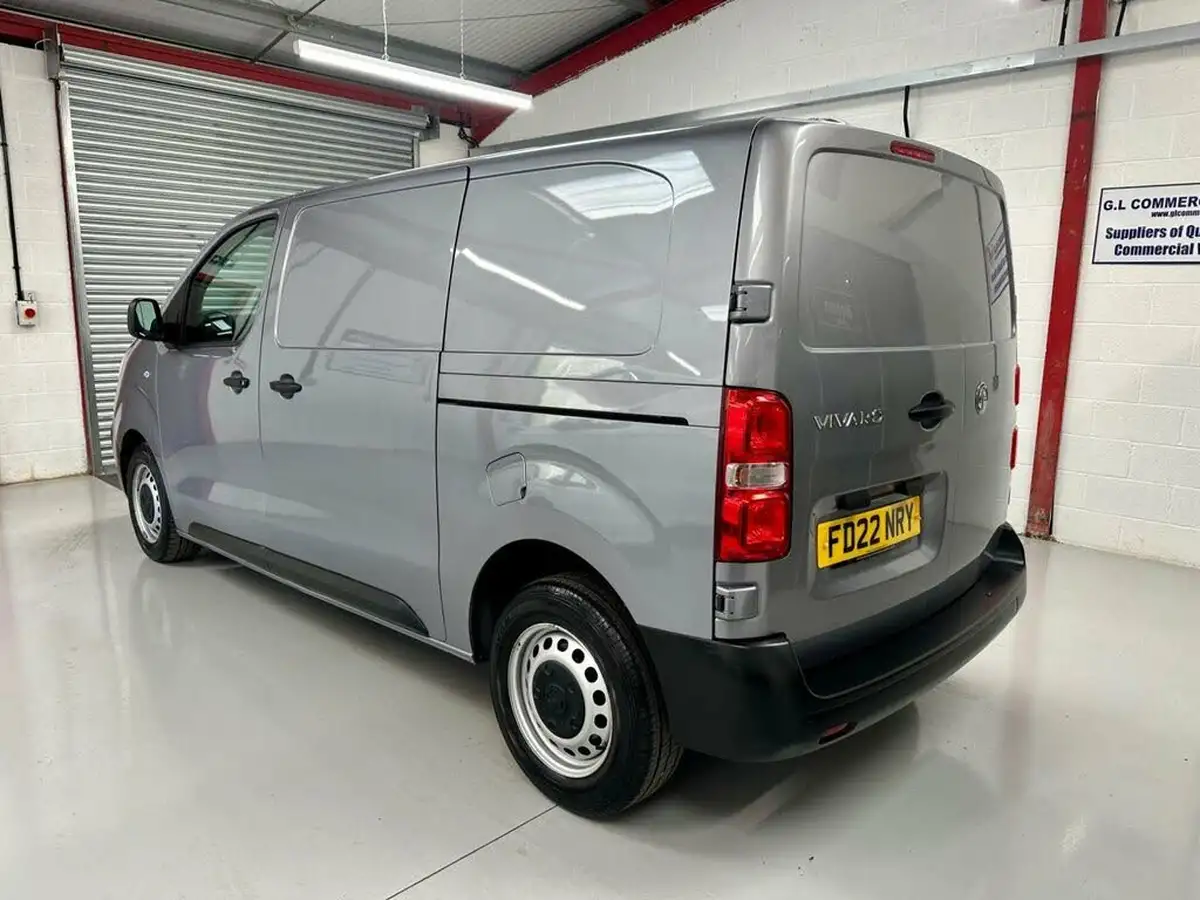 2022-vauxhall-vivaro-15td-2900-l1h1-dynamic-big-2