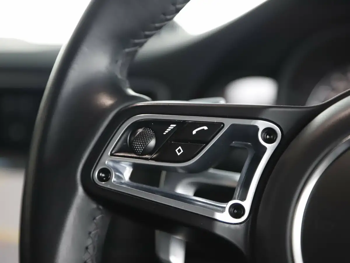 2016-porsche-911-38-turbo-s-coupe-big-26