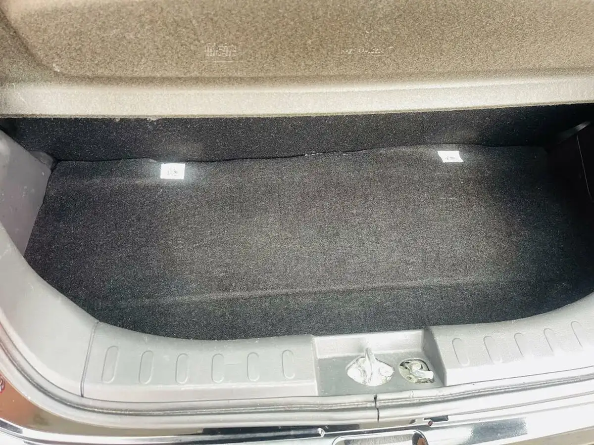 2012-suzuki-alto-10-sz-big-22