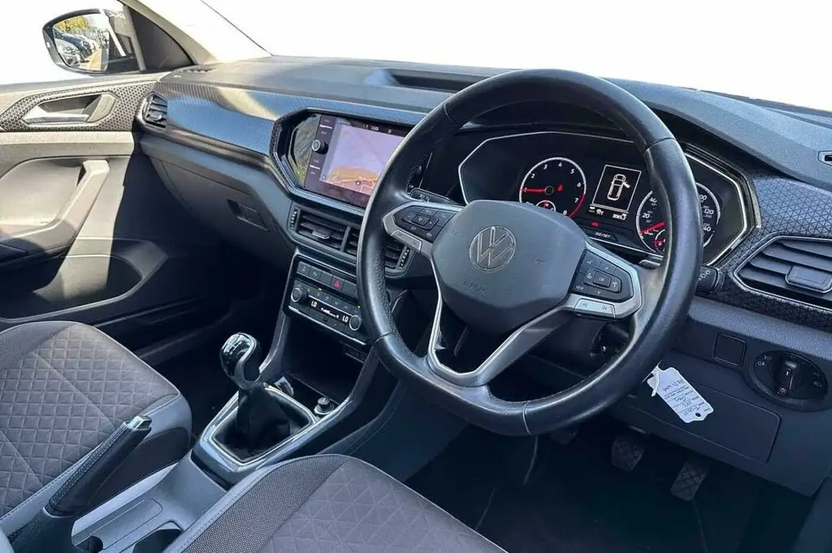 2021-volkswagen-t-cross-10-tsi-sel-115ps-big-5