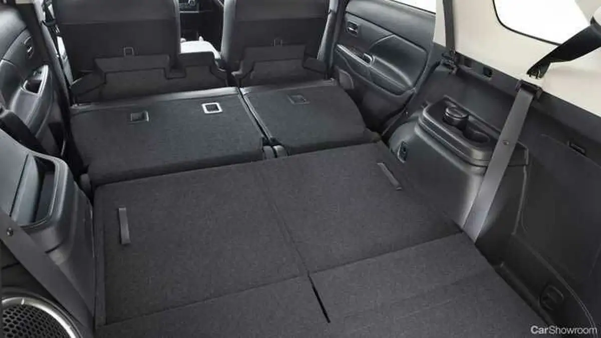 2016-mitsubishi-outlander-22di-d-gx4-big-11