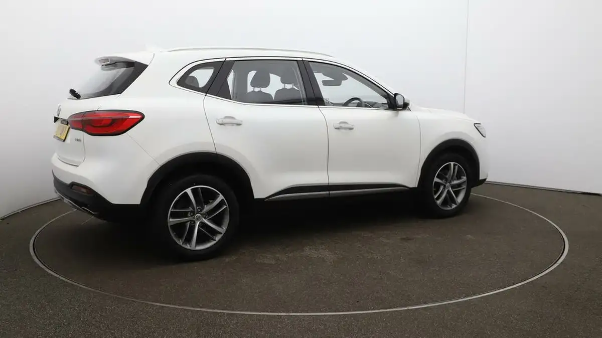 2022-mg-hs-15t-gdi-excite-162ps-dct-big-43