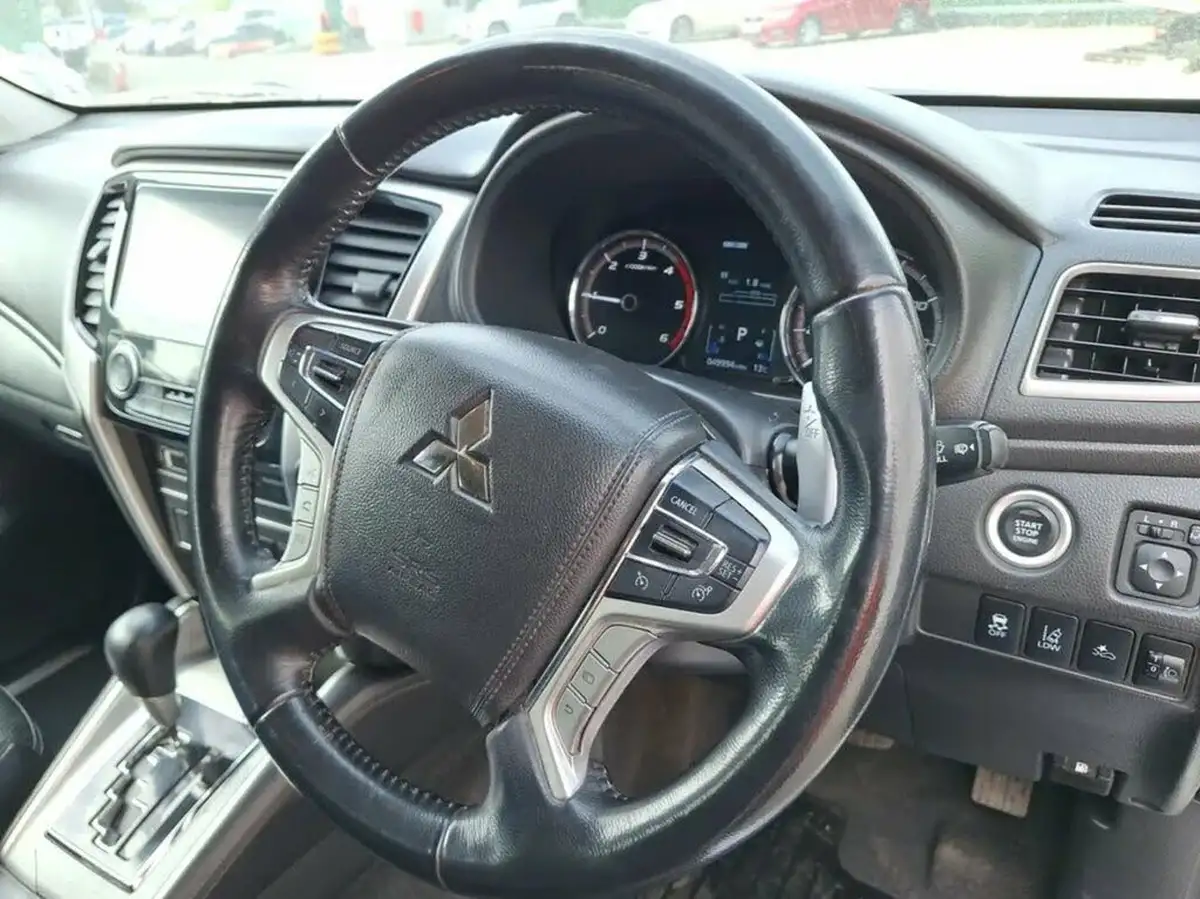 2020-mitsubishi-l200-22di-d-barbarian-auto-big-16