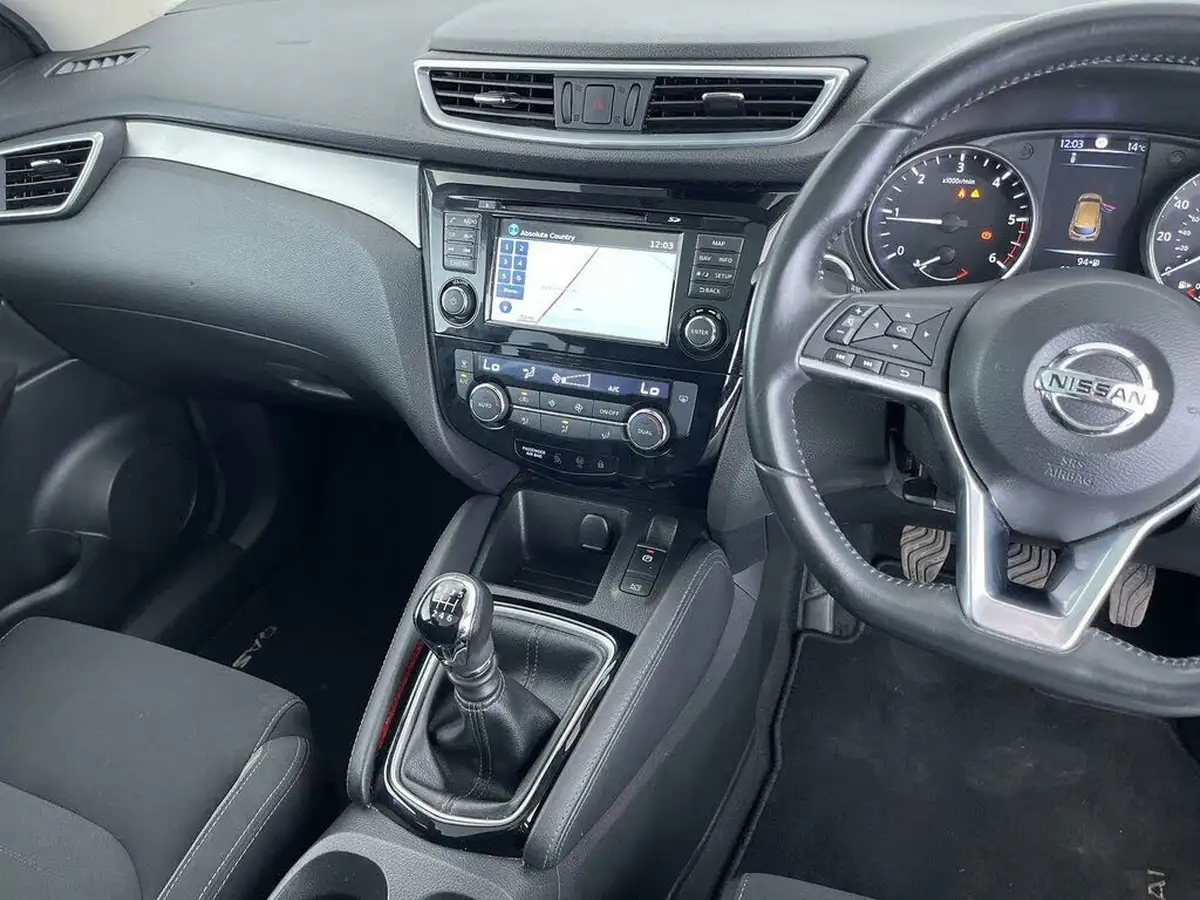 2017-nissan-qashqai-15dci-n-connecta-big-3